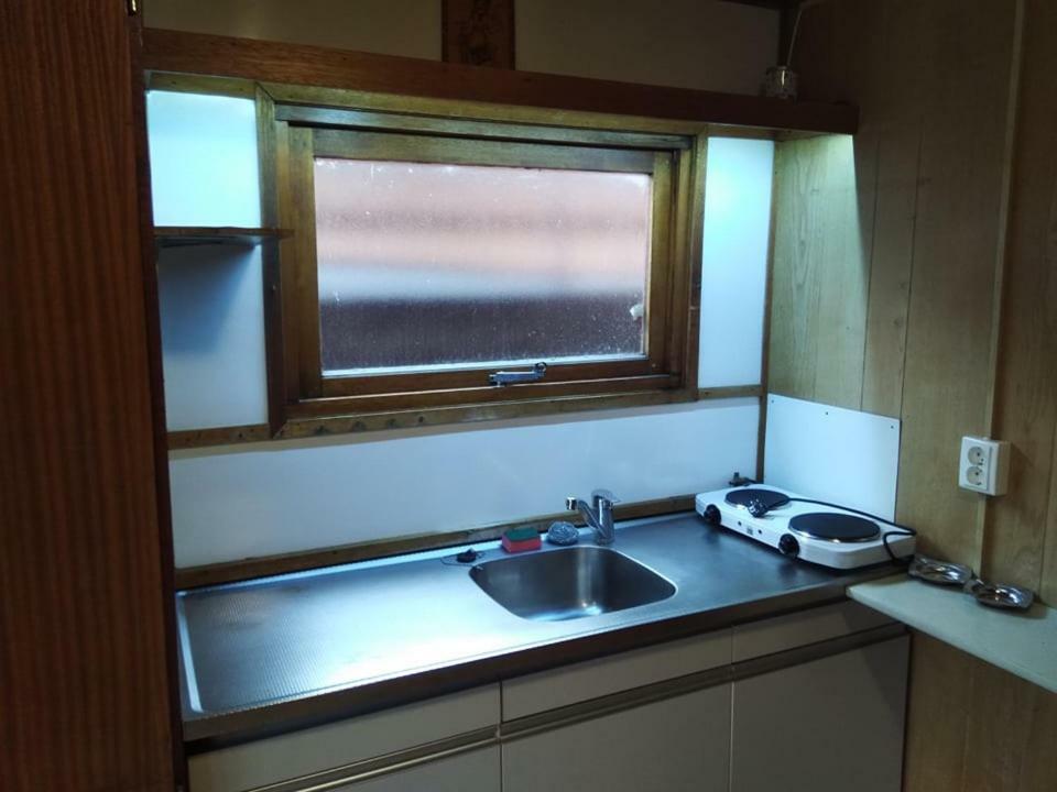 Two Rooms Rustic House - Self Check-In 부쿠레슈티 외부 사진